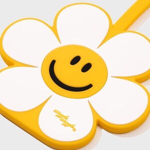 Wiggle wiggle name tag smile we love